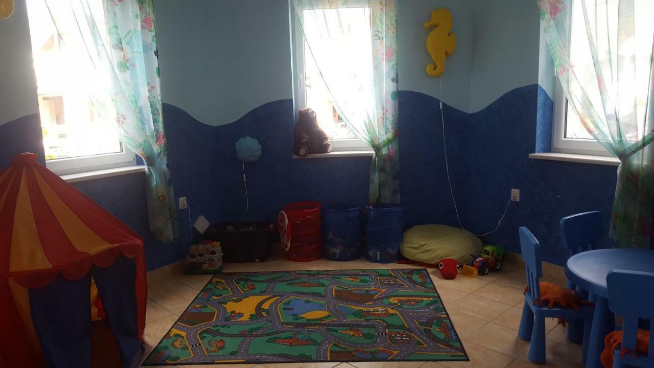 Posejdon Bed & Breakfast Ustronie Morskie Luaran gambar
